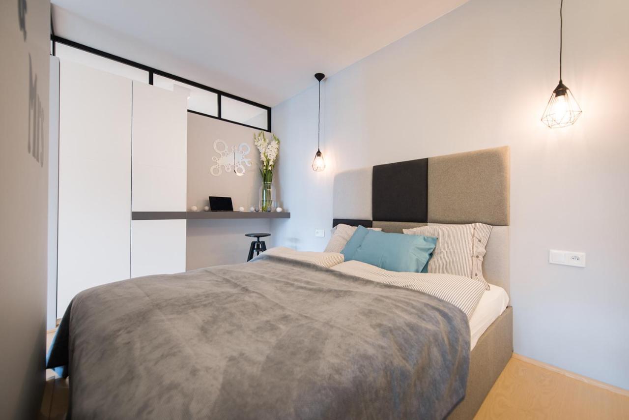 Premium Apartment For Old Town & Jewish Quarter - Balcony Plus Pool Onsite Cracóvia Exterior foto
